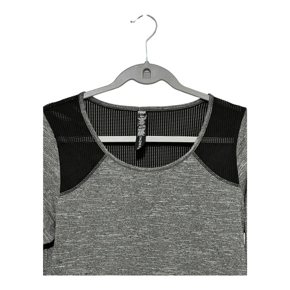 RBX Activewear Moisture wicking and mesh fabric long sleeve. Size Medium NWT - Picture 3 of 11